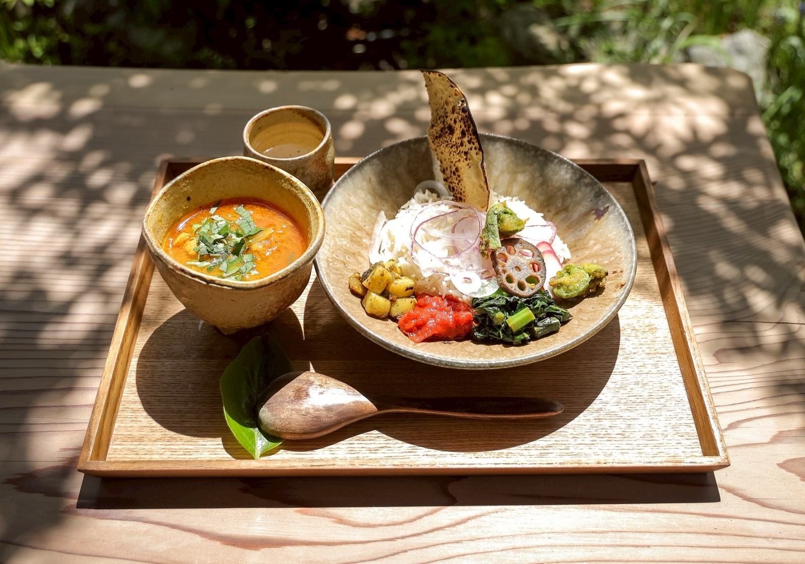 localチキンカレーダルバート